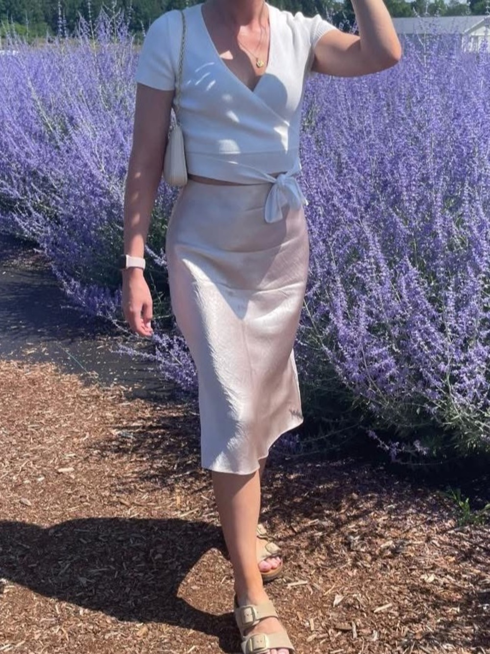ARITZIA / Babaton Satin Bias Midi Skirt
